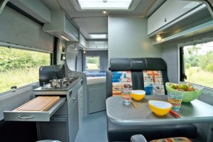 Avanti M van LaStrada