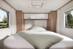 Compacte Carado Van V339 Europa Edition