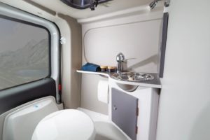 Ahorn Van Big City buscamper met badkamer